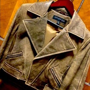 Kenneth Cole Lady’s Aged look 100% Leather jacket!